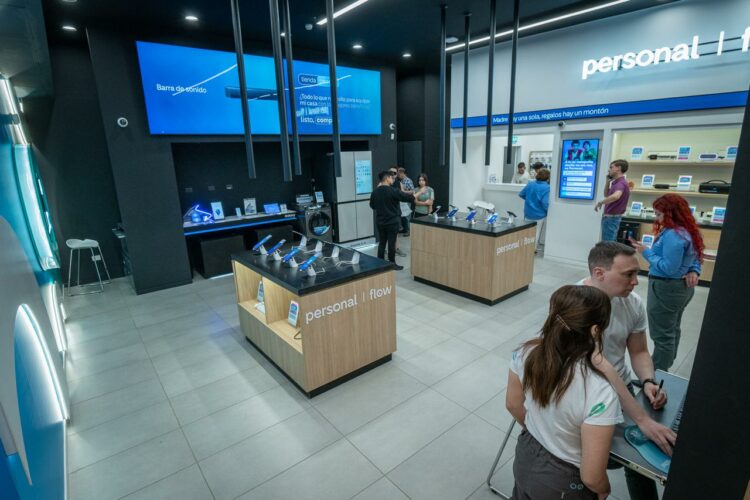 La tienda de Personal Flow inaugurada en el Dino Mall.