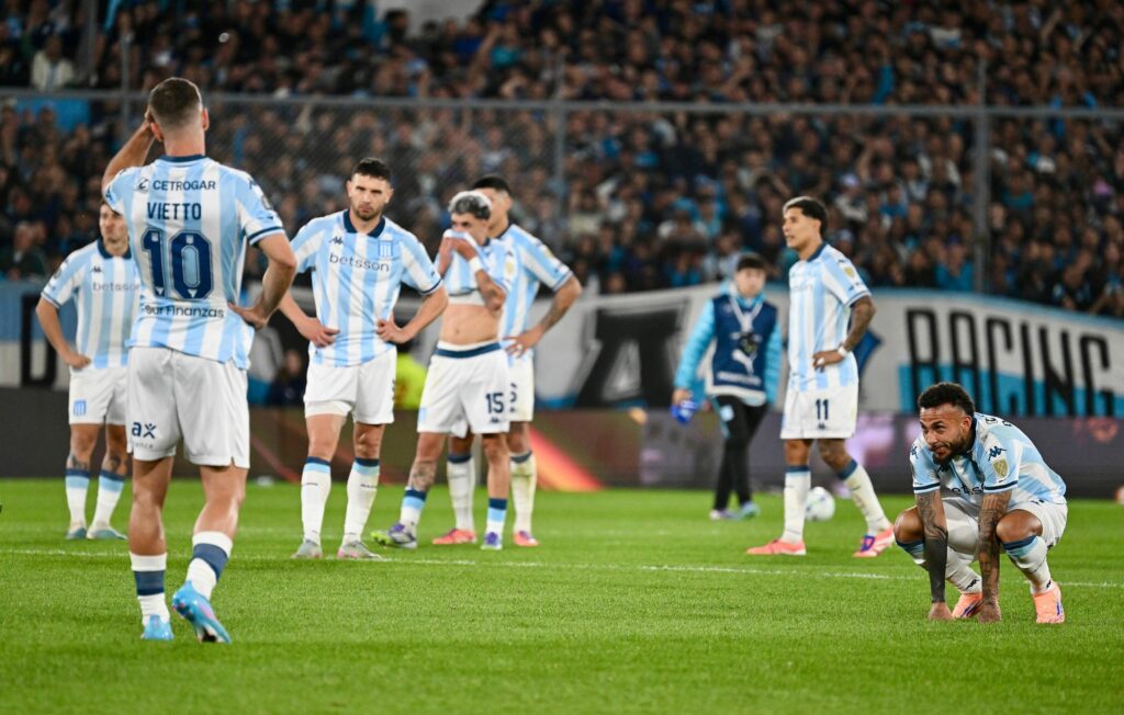Racing no pudó remontar la serie con Flamengo y quedó eliminado de la Copa Libertadores