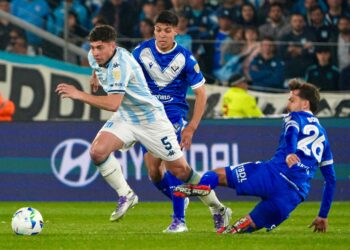 Racing va por el Maracanazo mientras el Flamengo se agranda