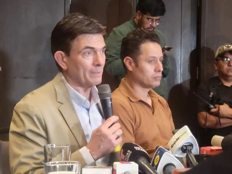 Con solo 20 días para el traspaso, Paz promete institucionalidad y rechaza confrontaciones.