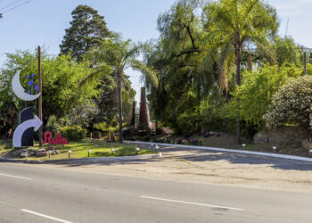 La pareja armada que se atrincheró en el hotel decidió entregarse