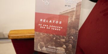 Se presentó una revista de historias cordobesas en la antigua Legislatura