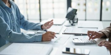 Un argentino puede pagar hasta 46 impuestos por año Un argentino puede pagar hasta 46 impuestos por año