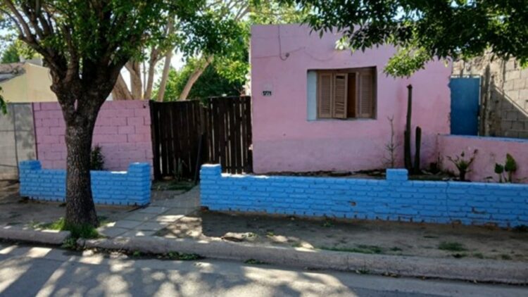 Una mujer fue detenida por matar a su ex suegro El homicidio ocurrió en este domicilio del barrio Ameghino Norte de Córdoba capital.
