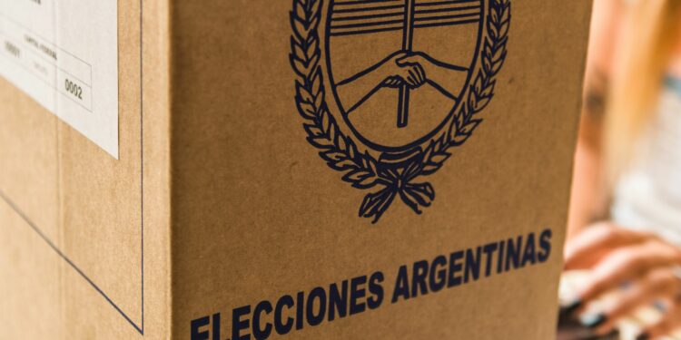 Camino al 26 de octubre: los candidatos hablan y caminan la provincia