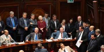 Uruguay se convierte en el primer país de América Latina en legalizar la eutanasia