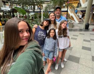Nunca es tarde para una familia: la adopción de adolescentes en Córdoba