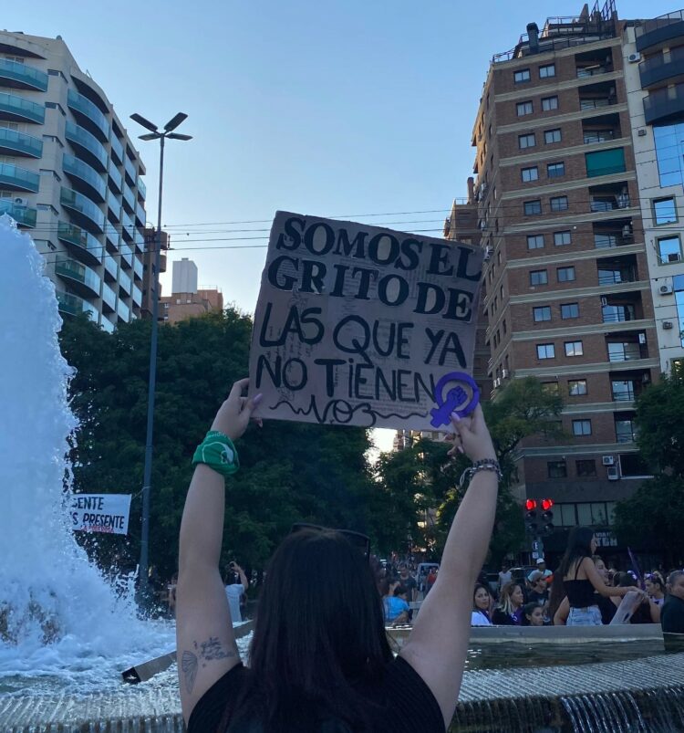 Marcha por la igualdad y contra la violencia machista en el centro de Córdoba.