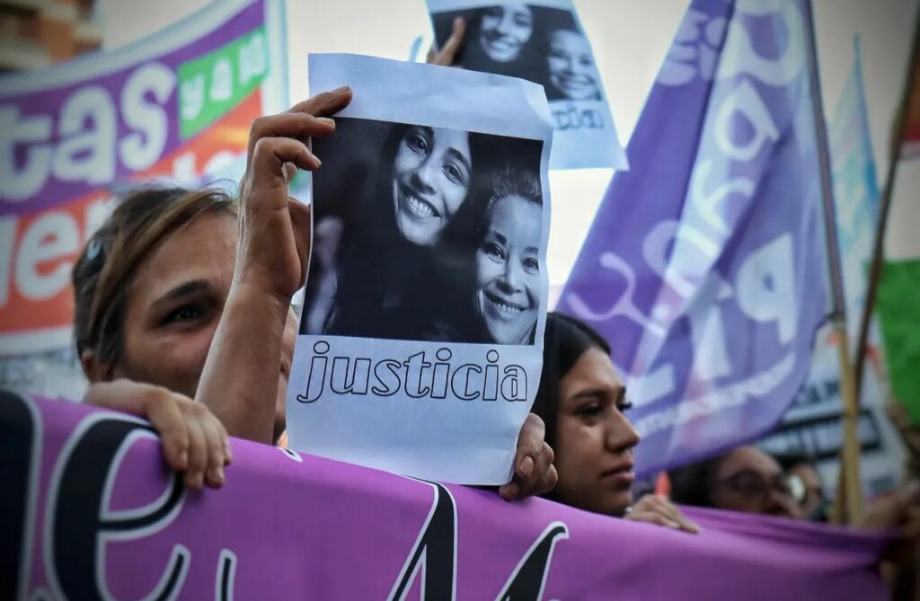 Córdoba marchó por contra los femicidios: exigieron justicia y el fin de los discursos de odio Córdoba marchó por contra los femicidios: exigieron justicia y el fin de los discursos de odio