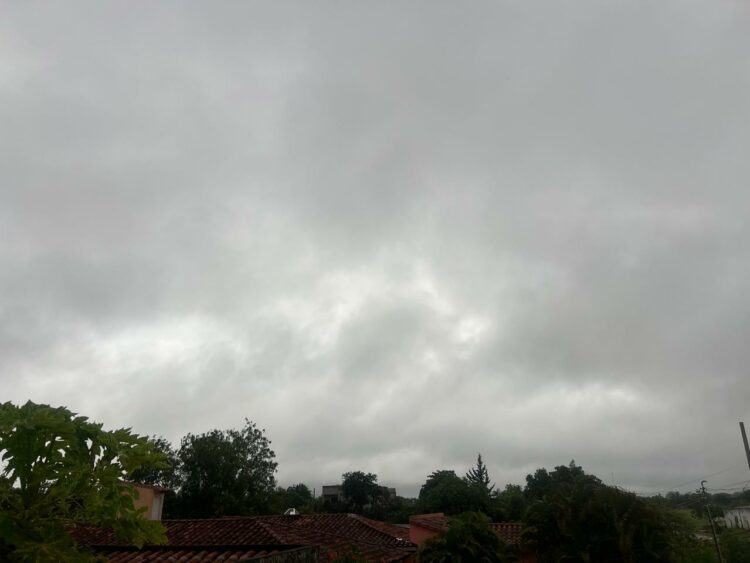 Miércoles gris y fresco en Córdoba: se esperan lluvias débiles y cielo parcialmente nublado Cielos grises y lloviznas marcarán la jornada del miércoles en Córdoba, con temperaturas templadas y viento del noreste.