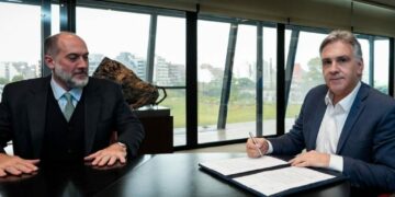 Llaryora avanza en la reducción del Estado: elimina un 30% de las agencias y crea nuevos entes autárquicos Llaryora avanza en la reducción del Estado: elimina un 30% de las agencias y crea nuevos entes autárquicos