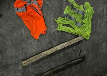 Arrestaron a dos naranjitas por intento de robo y agresión