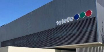 El dueño de LV2 compró Telefé y nace un nuevo multimedio en Córdoba El dueño de LV2 compró Telefé y nace un nuevo multimedio en Córdoba