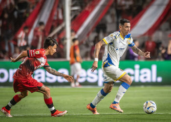 Instituto perdió con Rosario Central y complicó sus chances de playoffs