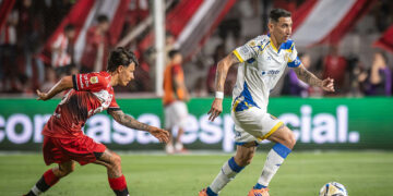 Instituto perdió con Rosario Central y complicó sus chances de playoffs