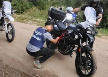 Recuperan una moto de alta gama y detienen a tres adolescentes por robos “levanta portones”
