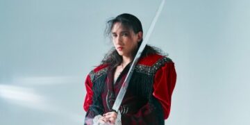 Cantos para mutar la memoria: una noche queer en el patio del CCEC Córdoba a cielo abierto: seis recorridos para la Noche de los Museos