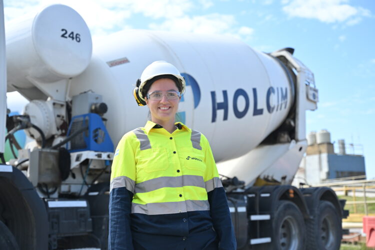 Micaela Colucci y una nueva vida al lado de los camiones.