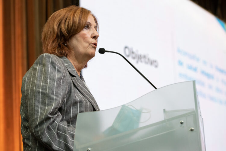 Alejandra Vigo y sus cuatro hermanas Alejandra Vigo y sus cuatro hermanas