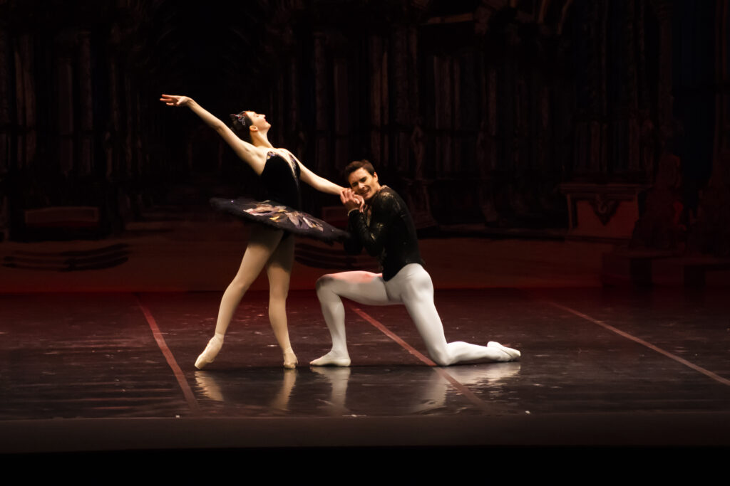 “El Lago de los Cisnes” llega a Córdoba a cargo del Ballet de San Petersburgo “El Lago de los Cisnes” llega a Córdoba a cargo del Ballet de San Petersburgo