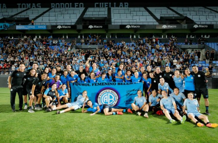 El festejo de Belgrano tras lograr la clasificación.