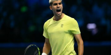 Carlos Alcaraz levantó un partido durísimo con Fritz y puso a Sinner contra las cuerdas