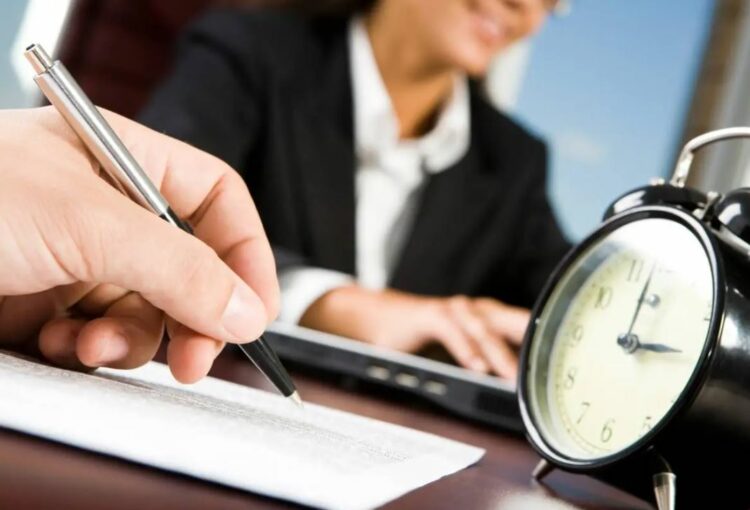 Colombia reduce la jornada laboral a 44 horas semanales El objetivo es llegar a 42 horas en 2026.