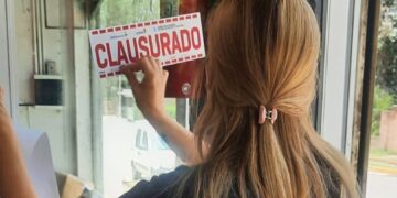 Clausuraron tres establecimientos por venta ilegal de zooterápicos Como resultado, se interdictaron 1.100 productos y se intimó a otros establecimientos a regularizar su situación.