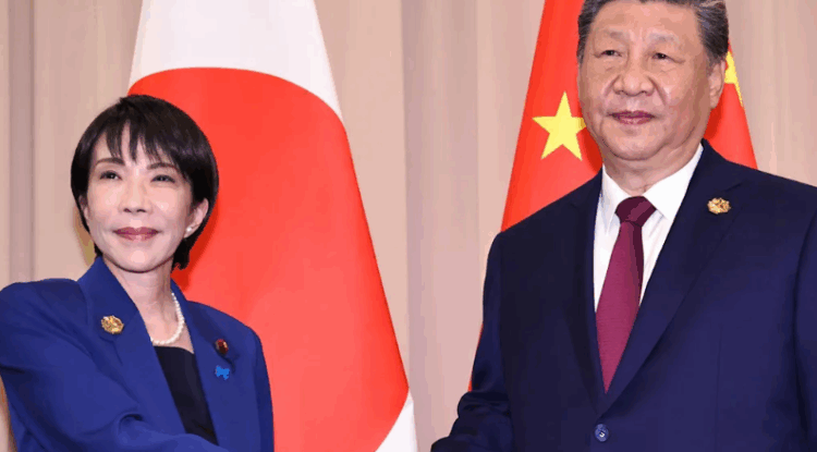 La primera ministra japonesa, Sanae Takaichi y el presidente chino, Xi Jinping.