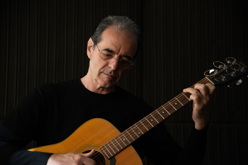 Jorge Fandermole presenta “Tiempo y lugar” Jorge Fandermole presenta “Tiempo y lugar”