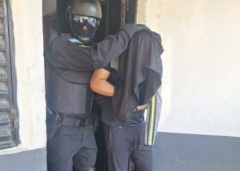 Detención en Barrio Villa Boedo.