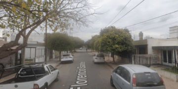 Detuvieron a un hombre con pedido de captura tras empujar a un policía desde tres metros de altura