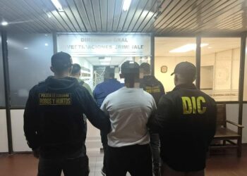 Detuvieron en Córdoba a dos hombres buscados por robos con inhibidores en el Chaco