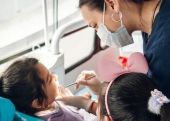 Durante la jornada se ofrecerán consultas médicas gratuitas en diversas especialidades.