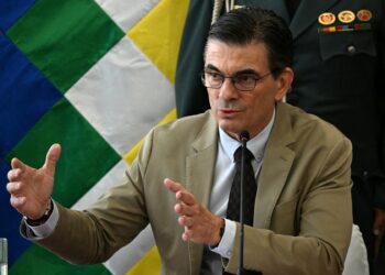 El Gobierno de Bolivia anunció un amplio paquete de reformas