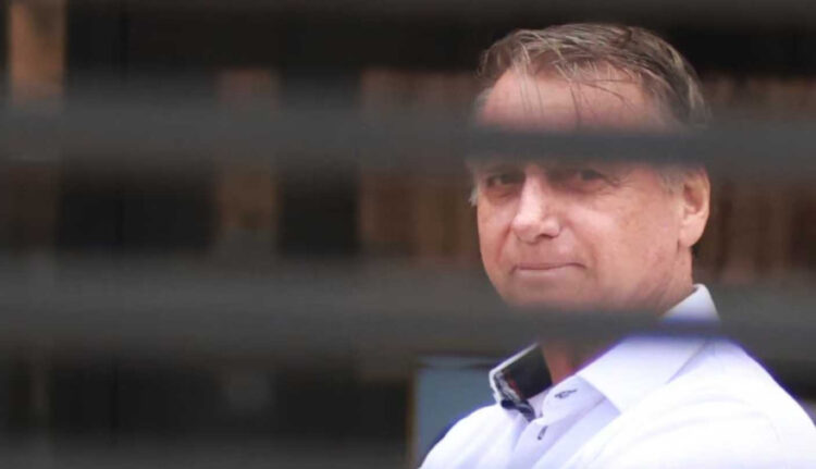 El Supremo Tribunal alcanzó mayoría para ratificar la condena de Bolsonaro a 27 años El ex presidente de Brasil, Jair Bolsonaro, espera la decisión en prisión domiciliaria preventiva y con prohibición de dar declaraciones públicas o usar redes sociales.