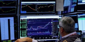 El riesgo país cede los 600 puntos y los bonos extienden la suba Riesgo país