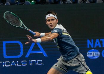 Etcheverry desperdició un match point y quedó eliminado del ATP 250 de Atenas