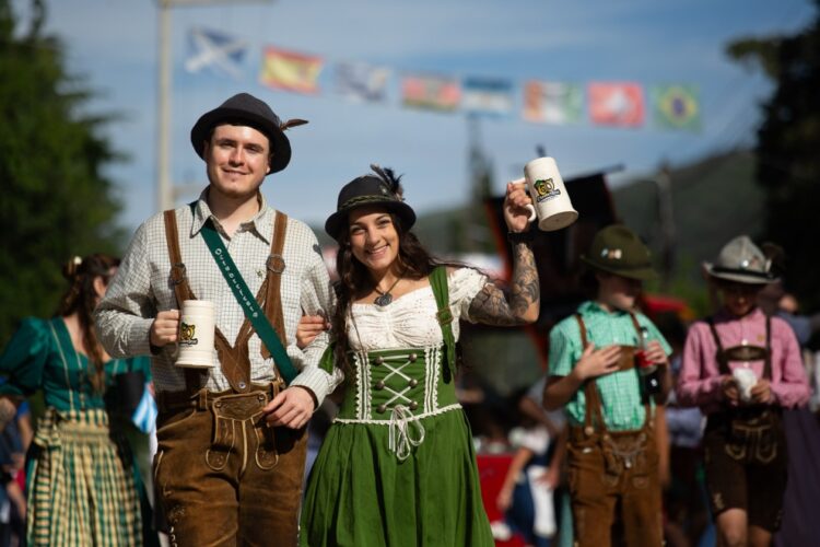 Turistas adelantan reservas y Córdoba se encamina a un fin de semana largo con ocupación superior al 75% en la mayoría de sus valles, con Ansenuza a la cabeza.