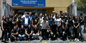 Incorpora contenidos específicos de las ordenanzas que regulan el transporte urbano de pasajeros, autos de alquiler con chofer, transporte escolar y servicios especiales.