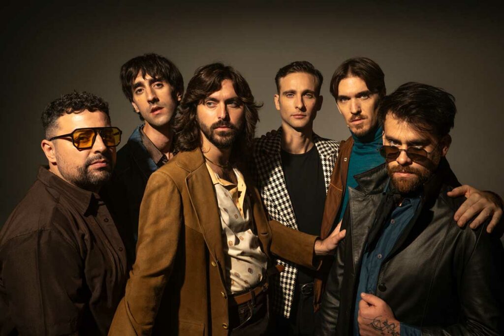 Indios desmantela su “Artificio”: hablamos con su guitarrista y compositor, Nico de Sanctis Indios desmantela su “Artificio”: hablamos con su guitarrista y compositor, Nico de Sanctis