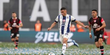 Instituto y Talleres chocan en un clásico de realidades diferentes