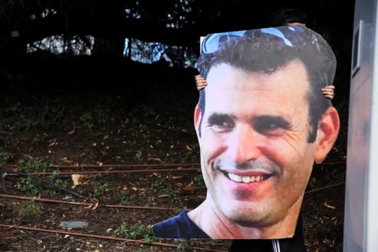 Or y su esposa, Yonat Or, fueron asesinados por milicianos que invadieron su hogar en el kibutz Beeri el 7 de octubre de 2023.