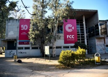 “La Escuelita: éramos el agua”, un libro que recupera la memoria de la FCC