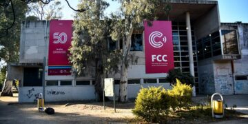 “La Escuelita: éramos el agua”, un libro que recupera la memoria de la FCC “La Escuelita: éramos el agua”, un libro que recupera la memoria de la FCC