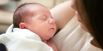 Acreditan el pago del cuarto mes de licencia por maternidad La iniciativa fortalece el vínculo de las madres con sus bebés, en pos de la integración familiar.