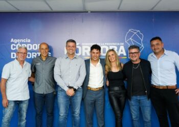 La misma fue presentada en la Sala de Conferencias del Estadio Mario Alberto Kempes.