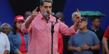 Maduro llamó a una vigilia y movilización ante amenazas de EE.UU. Maduro llamó a una vigilia y movilización ante amenazas de EE.UU.