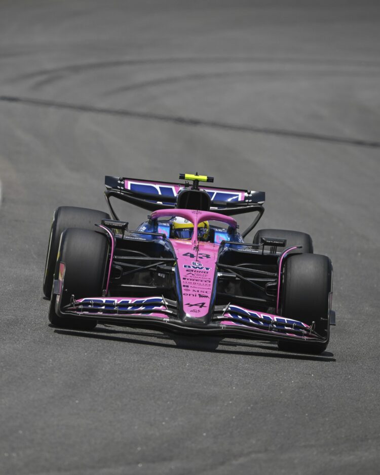 Norris ganó el GP de Brasil y Colapinto llegó decimoquinto El argentino, ya confirmado para 2026, no pudo sumar sus primeros puntos en el campeonato.