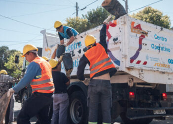 Operativo ambiental de prevención del dengue en cinco barrios de la ciudad